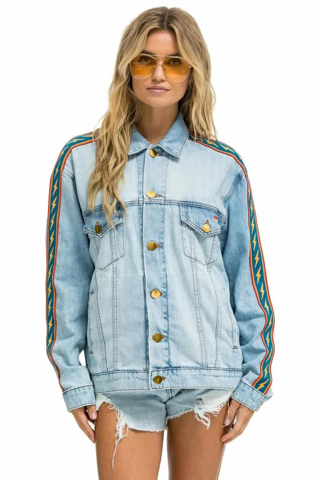 Women BOLT STRIPE BOYFRIEND CUTOFF JEAN SHORTS 8211 SUPER LIGHT Aviator Nation Shorts Women BOLT STRIPE BOYFRIEND CUTOFF JEAN SHORTS 8211 SUPER LIGHT Aviator Nation Shorts