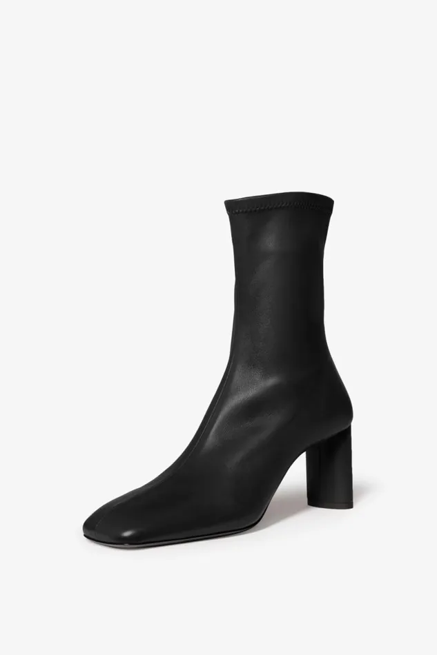 Women Boots Victoria Beckham Tyler Boot In Black