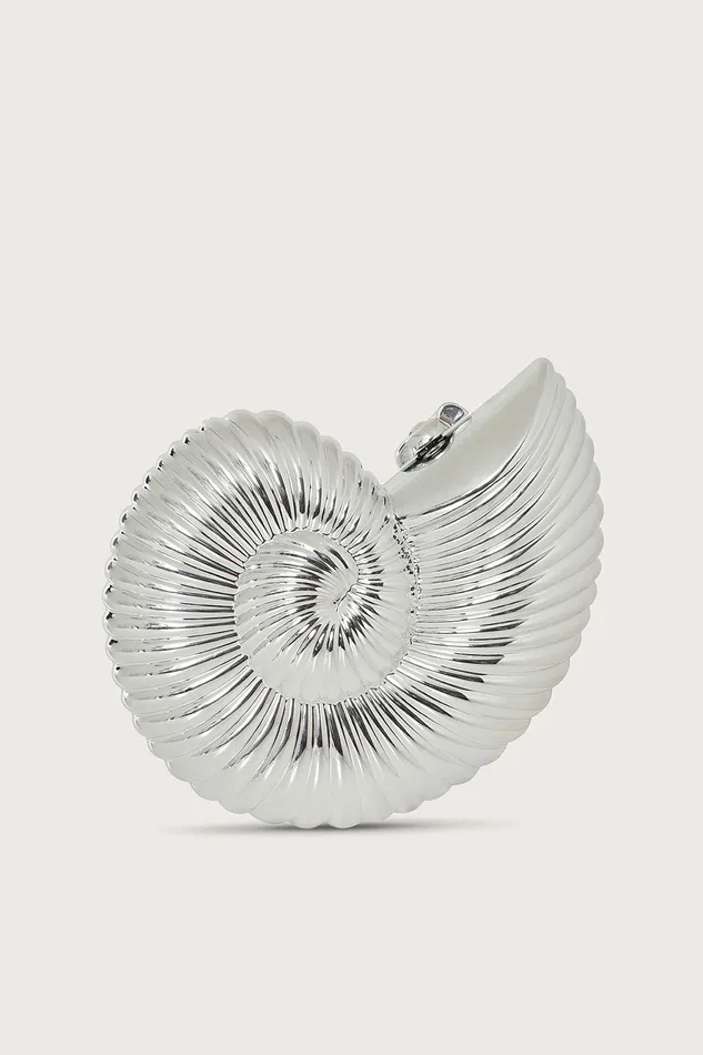 Women Clutch Bags Lavish Alice LUNA Metallic Sundial Shell Clutch Bag In Silver Silver
