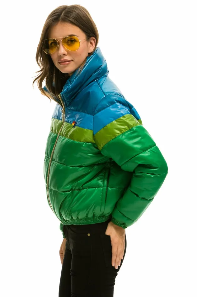 Women COLOR BLOCK LUXE APRES PUFFER JACKET 8211 AMAZON GLOSSY Aviator Nation Outerwear Women COLOR BLOCK LUXE APRES PUFFER JACKET 8211 AMAZON GLOSSY Aviator Nation Outerwear