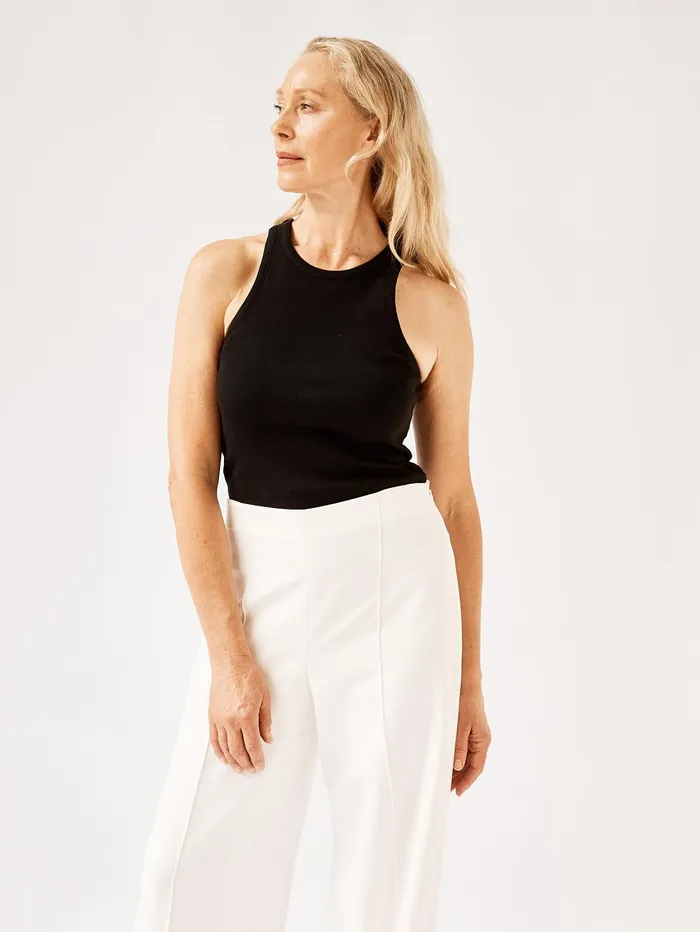 Women ESSE 8211 Black High Neck Rib Tank Top The UNDONE Tops