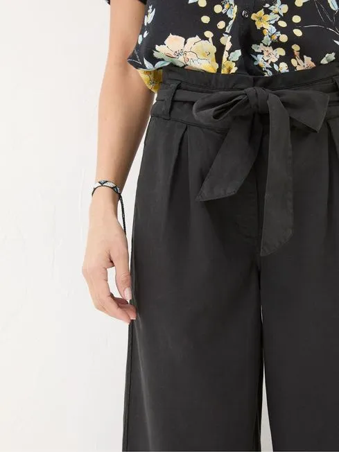 Women Fatface Pants and Leggings Mina Black Cropped Trousers Women Fatface Pants and Leggings Mina Black Cropped Trousers