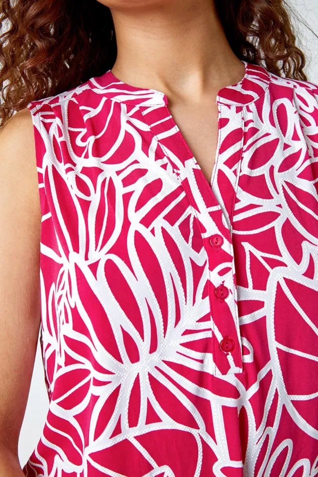 Women Fuchsia Sleeveless VNeck Linear Print Stretch Top Roman Tops
