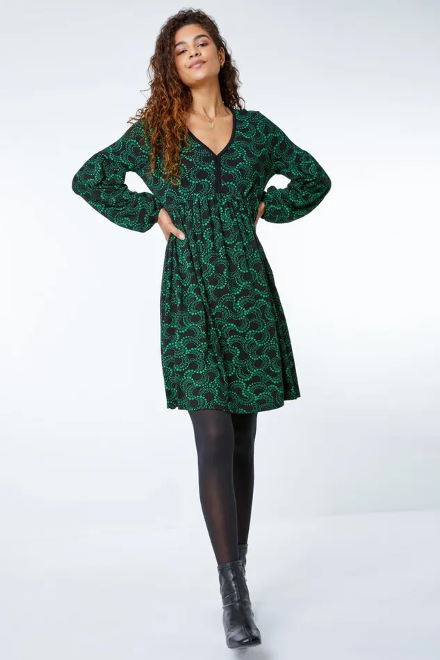 Women Green Abstract Spiral Print Dress Roman Dresses