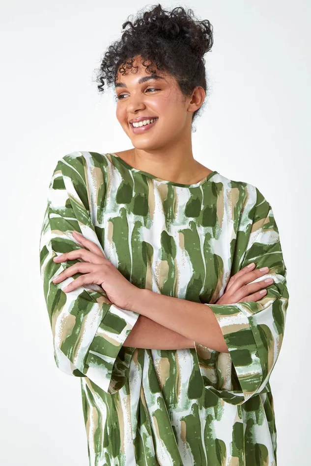 Women Green Curve Dipped Hem Abstract Print Top Roman Tops