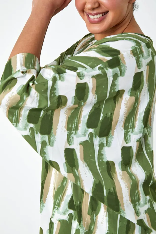 Women Green Curve Dipped Hem Abstract Print Top Roman Tops