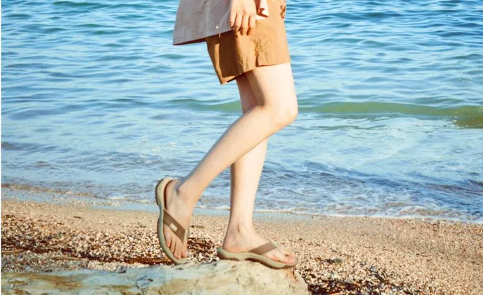 Women KEEN Casual Kona Flip BlackVapor Leather FlipFlop Women KEEN Casual Kona Flip BlackVapor Leather FlipFlop