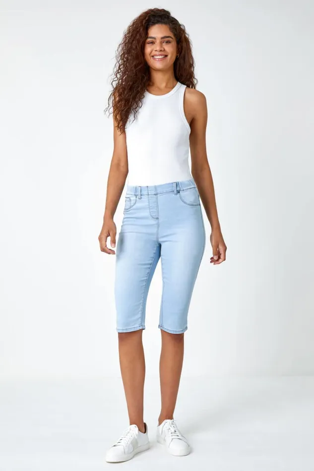 Women Light Denim Knee Length Elastic Waist Pedal Pusher Roman Coords