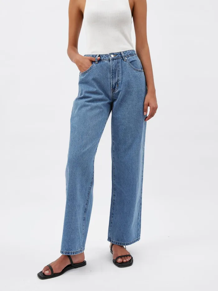 Women Marle 8211 Wide Leg Jean In Vintage Blue The UNDONE Denim