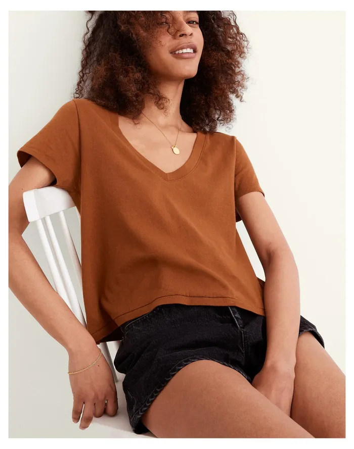 Women Softfade Cotton V Neck Crop Tee Dried Acorn Madewell Tees