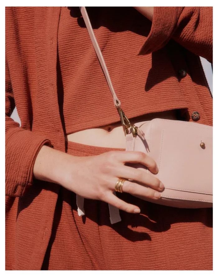Women The Transport Camera Bag Dusty Blush Madewell Crossbody Bags Women The Transport Camera Bag Dusty Blush Madewell Crossbody Bags