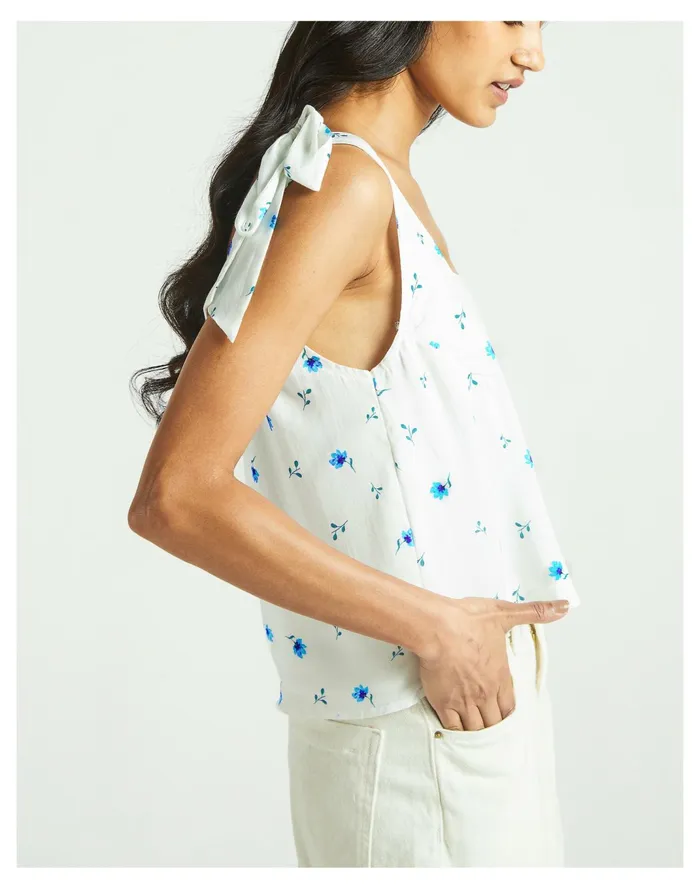 Women X Reistor Tie Up Crop Top Ivory White Madewell Tops and Shirts Women X Reistor Tie Up Crop Top Ivory White Madewell Tops and Shirts
